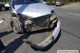 В центре Николаева столкнулись три автомобиля: пострадали грудной ребенок и пенсионер