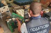 Под Киевом «разливали» виски, ром и текилу: «элитный» алкоголь продавали в Интернете