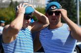 В День ВДВ в Москве бывшие десантники устроили драку с правоохранителями. ВИДЕО 