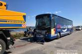 Под Коблево рейсовый автобус врезался в автокран: пострадали 5 человек
