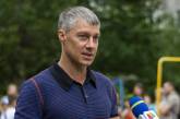 Ильюк раскритиковал решение власти не проводить местные выборы на Донбассе