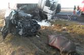 Вследствие столкновения грузовика и «Тойоты» погибли две женщины