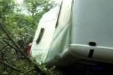 В Грузии при падении автобуса с обрыва погибли 17 человек