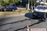 В Николаеве столкнулись патрульный автомобиль полиции и «Сеат»