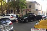 «Дамская авария»: в центре Николаева столкнулись две девушки на «Форде» и «Фольксвагене»