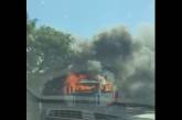 Под Коблево загорелся автовоз: на трассе «Николаев-Одесса» пробка. Видео