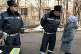 Инспекторы ГАИ Николаевской области помогли заблудившейся школьнице вернуться домой