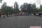 Сессию облсовета пикетируют работники николаевского аэропорта