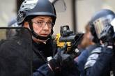 Во Франции толпа с монтировками напала на полицейский участок
