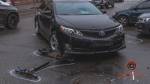 На перекрестке улицы Андрея Фабра с Мечникова в Днепре Toyota Camry сбила мужчину на электросамокате