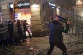 COVID-протесты в Барселоне завершились столкновениями с полицией