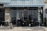 В Греции на месяц закрывают бары и рестораны из-за ситуации с COVID-19