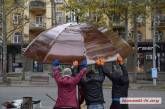 В Николаеве на Соборной устанавливают арт-скамейку