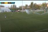 Футболистов МФК «Николаев» во время матча «полили» струями воды. ВИДЕО
