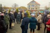 В Николаевской области люди митингуют против назначения старост в селах – грозятся перекрывать трассу