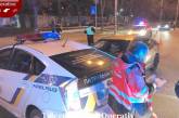 В Киеве полицейские ранили в голову водителя Hyundai, который со стрельбой летел на таран патруля