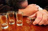 Алкоголь несет смертельную опасность для переболевших COVID, - врач-нарколог