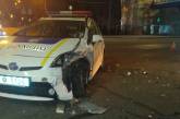 В Киеве Volkswagen протаранил машину патрульных