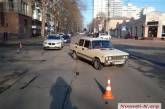В центре Николаева столкнулись ВАЗ и «БМВ»