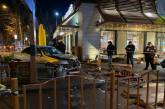 В Одессе «Ниссан» влетел в «МакДональдс»: двое пострадавших. Видео
