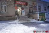 В Николаеве во время вооруженного нападения на магазин была смертельно ранена продавец