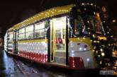 В Одессе под дождем прошел Рождественский парад трамваев