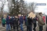 «Тарифогеноцид»: под Харьковом люди перекрыли дорогу в знак протеста против подорожания газа