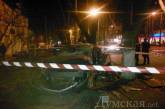 В центре Одессы погибшего водителя вырезали из машины 3 часа ФОТО