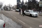 В центре Николаева маршрутка, отъезжая от остановки, столкнулась с «Киа»