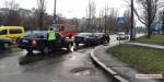 На пересечении проспекта Мира и ул. Генерала Свиридова в Николаеве столкнулись три автомобиля: Chevrolet Lacetti, Opel Astra и Opel Omega