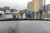 Тройное ДТП в Николаеве: автомобиль перевернулся на крышу