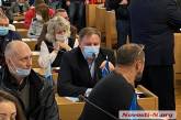 «Я не нарушаю Конституцию», - Чайка ответил активистам на требование выступать на сессии на украинском