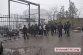 Киевские налоговики штурмовали нефтебазу в Николаеве по решению Печерского суда