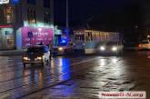В центре Николаева «ВАЗ» и «Лексус» заблокировали движение трамваев