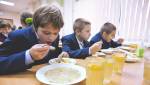 Сенкевич сообщил, что родители могут сами контролировать качество питания в школах и детсадах