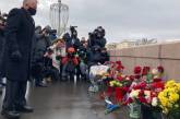 В России проходят акции памяти Немцова. ВИДЕО