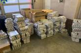 Украинские дипломаты пытались вывезти в ЕС контрабанду: 16 кг золота, сигареты на 1,5 млн и валюту