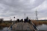 В Николаевской области фуры «утопили» мост: его не могут поднять уже пятый день