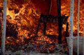 В Николаеве возник пожар на предприятии: тушили четыре пожарных расчета. ВИДЕО