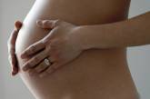 Жительница Англии лишилась девственности на 5 месяце беременности