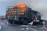 В Хмельницкой области столкнулись и загорелись армейский грузовик и Audi, погибли два человека