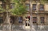 В Николаеве закрывают учебный корпус гимназии № 2 — здание признали аварийным