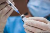 Зеленский призвал не дискредитировать вакцинацию