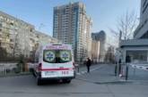 В Киеве 20 машин «скорой» застряли в очереди, чтобы сдать ковидных пациентов в больницу