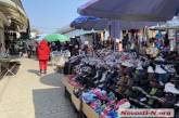 «Красная» зона в Николаеве: рынок продолжает работу. Видео