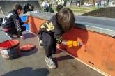 Подростки, разрисовавшие объекты скейтпарка в Николаеве, сами закрасили свои «художества»