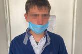В Николаеве студент изрезал 19-летнего товарища и его несовершеннолетнюю подругу