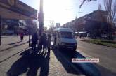 С сегодняшнего дня в Николаеве останавливают транспорт днем: что происходит на остановках