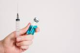 МОЗ анонсировал крупный контракт на COVID-вакцину