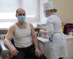 6 апреля первый заместитель главы Николаевской облгосадминистрации Георгий Решетилов и заместитель главы ОГА Игорь Кузьмин получили прививки от коронавирусной инфекции COVID-19